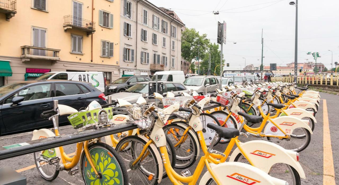 Pit Stop Navigli Milan Bagian luar foto